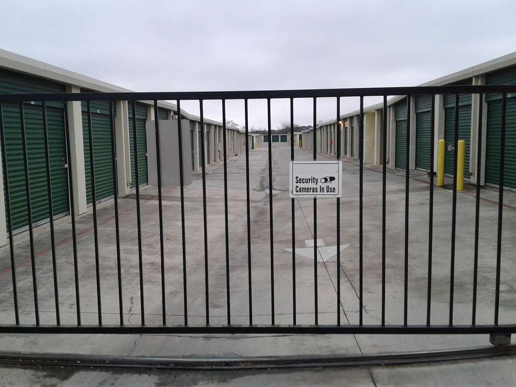 Lockaway Storage - Nacogdoches | 16002 Nacogdoches Rd, San Antonio, TX 78247, USA | Phone: (210) 625-4477