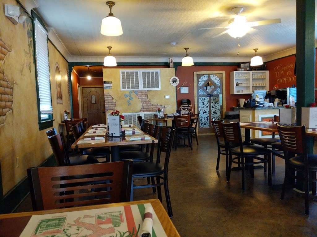 Giovannis Pizza | 18 W Main St, Elverson, PA 19520 | Phone: (610) 286-7376