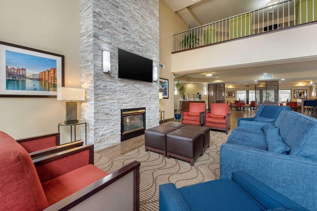 Comfort Suites Lafayette University Area | 31 Frontage Rd, Lafayette, IN 47905, USA | Phone: (765) 447-0016