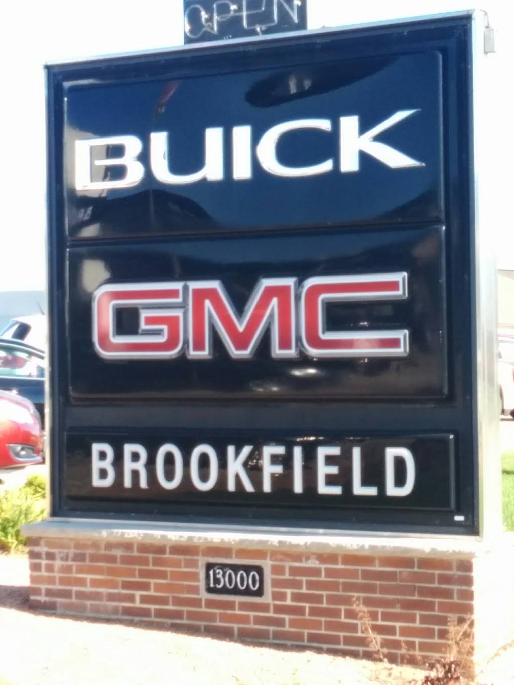 Brookfield Buick Gmc | 13000 W Capitol Dr, Brookfield, WI 53005, USA | Phone: (877) 276-5131