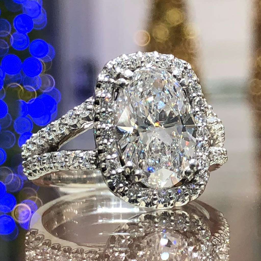Craig Husar Fine Diamonds & Jewelry Designs | 20100 W Bluemound Rd, Brookfield, WI 53045, USA | Phone: (262) 789-8585