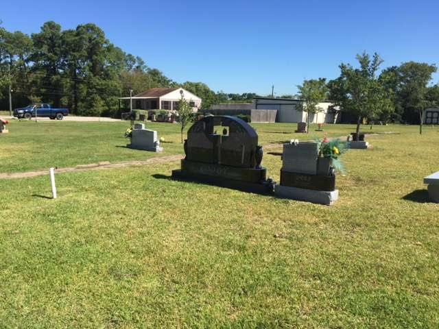 Cedarcrest Cemetery and Monuments | 3010 Ferry Rd, Baytown, TX 77520, USA | Phone: (281) 427-2123