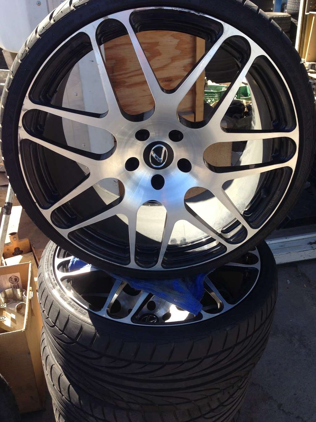 Jordan Body Tire Shop | 1611 W Broadway Rd, Phoenix, AZ 85041 | Phone: (602) 688-8176