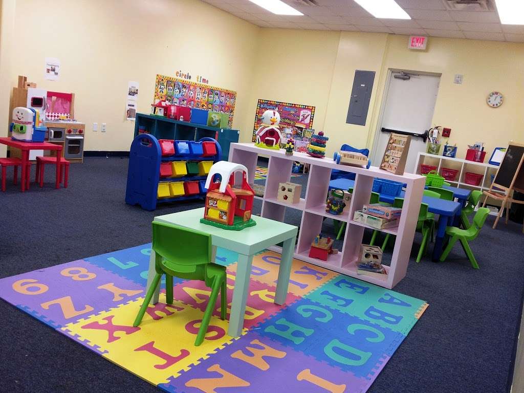 First Step Kids Academy | 2876 S Alafaya Trail, Orlando, FL 32828 | Phone: (407) 730-8984