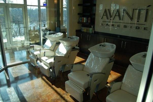 Avanti Salon & Spa Lakeside | 1578 Highwoods Blvd, Greensboro, NC 27410, USA | Phone: (336) 288-3883