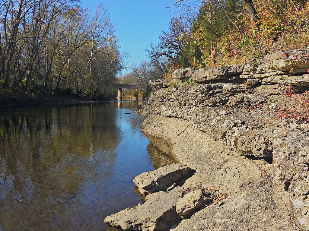 Blue River Parkway Trailhead and Minor Park Tennis Courts | 11500-, 11692 Blue River Rd, Kansas City, MO 64137, USA