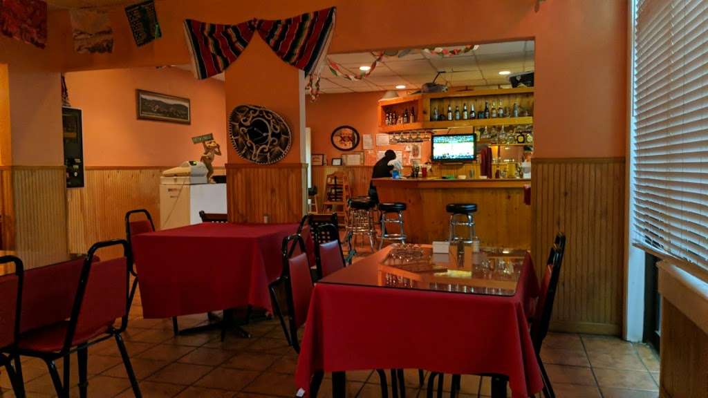 El Azteca Mexican Restaurant | 71 Pleasant St #73, Attleboro, MA 02703, USA | Phone: (508) 226-6258