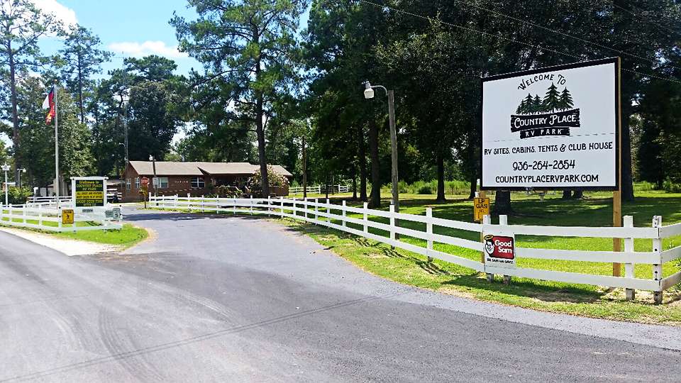 Country Place RV Park | 3043 Waukegan Rd, Conroe, TX 77306, USA | Phone: (936) 264-2854