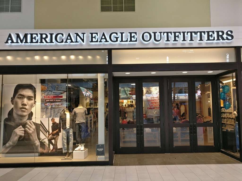AEO & Aerie Store | 3000 Grapevine Mills Pkwy Suite 536, Grapevine, TX 76051, USA | Phone: (972) 539-2244
