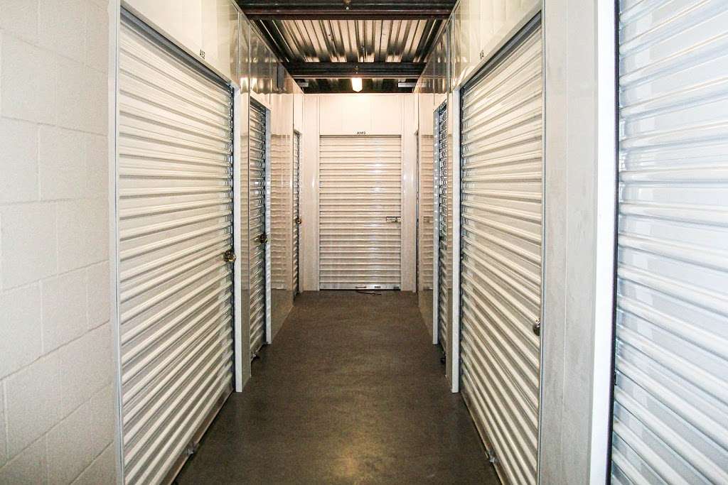 Lighthouse Self Storage - Whittier | 10230 Colima Rd, Whittier, CA 90603, USA | Phone: (562) 485-2222