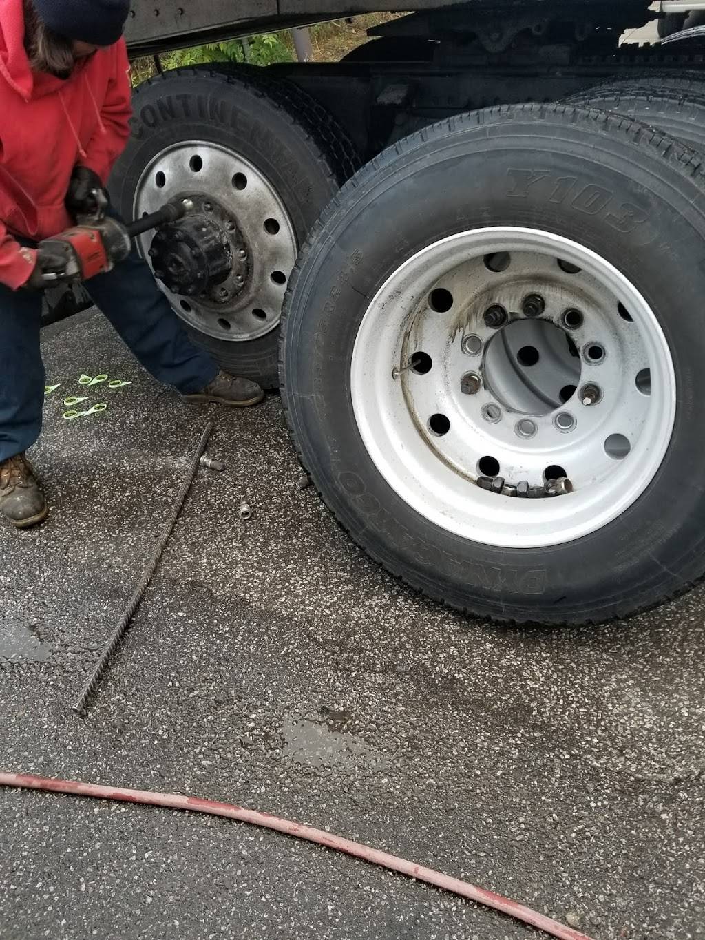 Economy Tire Service | 4325 Pershing Ave #1024, Cleveland, OH 44127, USA | Phone: (216) 641-9160