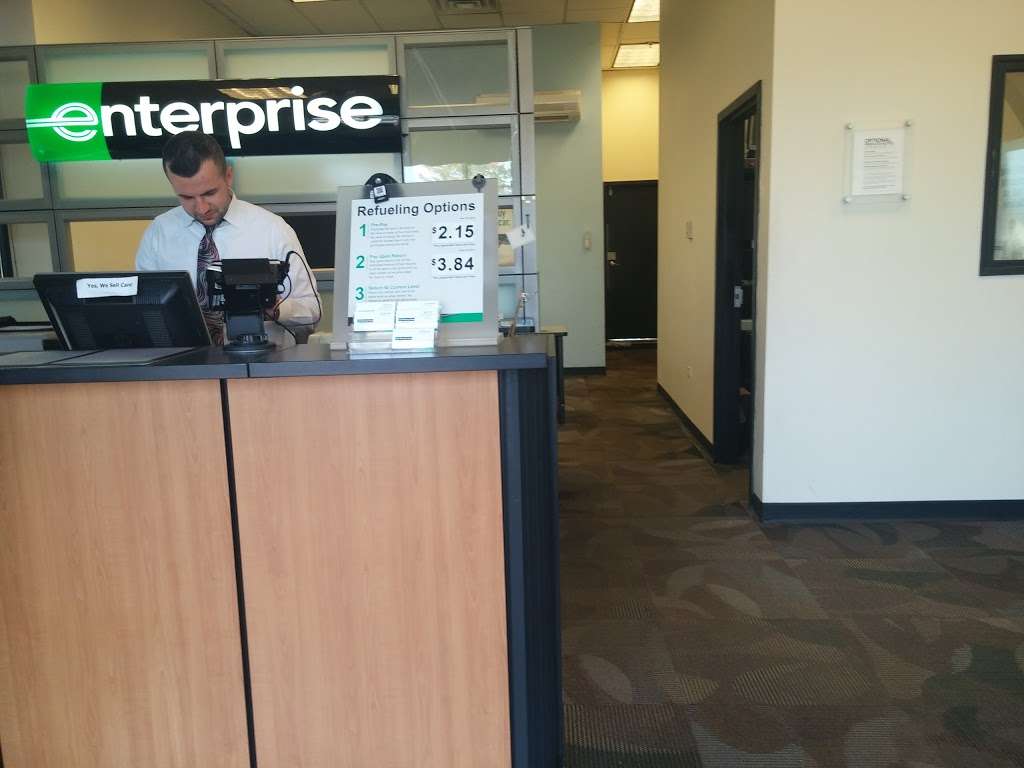 Enterprise Rent-A-Car | 1001 Irving Park Rd, Hanover Park, IL 60133, USA | Phone: (630) 837-4410