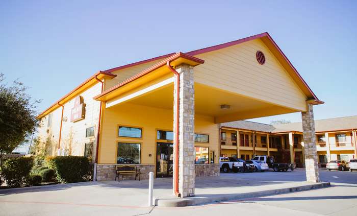 Palace Inn Baytown @ TX-330 Spur & Rollingbrook | 3810 Decker Dr, Baytown, TX 77520, USA | Phone: (281) 424-2222