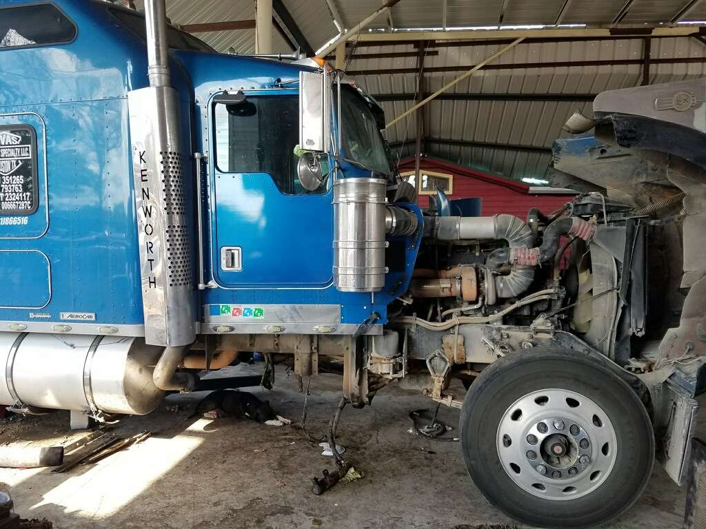 Rivas Trucking, Welding and Diesel | Houston, TX 77044, USA | Phone: (713) 450-1459