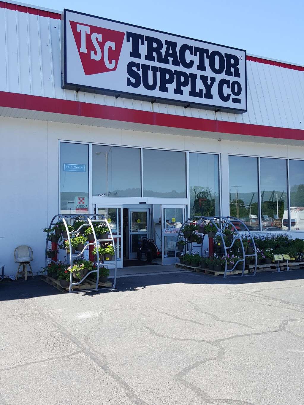 Tractor Supply Co. | 2456 Sans Souci Pkwy, Wilkes-Barre, PA 18706, USA | Phone: (570) 735-5080