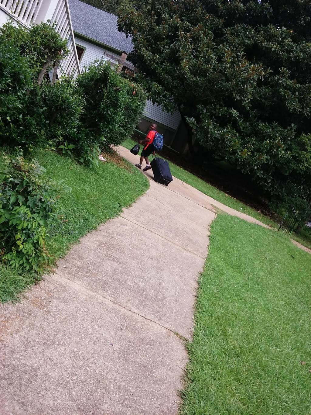 Emmaus House | 1017 Hank Aaron Dr SE, Atlanta, GA 30315, USA | Phone: (404) 525-5948