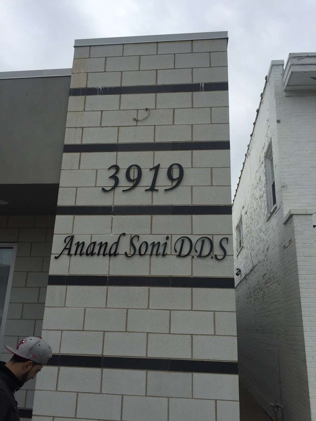 Signature Smiles ( Anand Soni D.D.S. ) | 3919 Howard St, Skokie, IL 60076, USA | Phone: (847) 324-9428