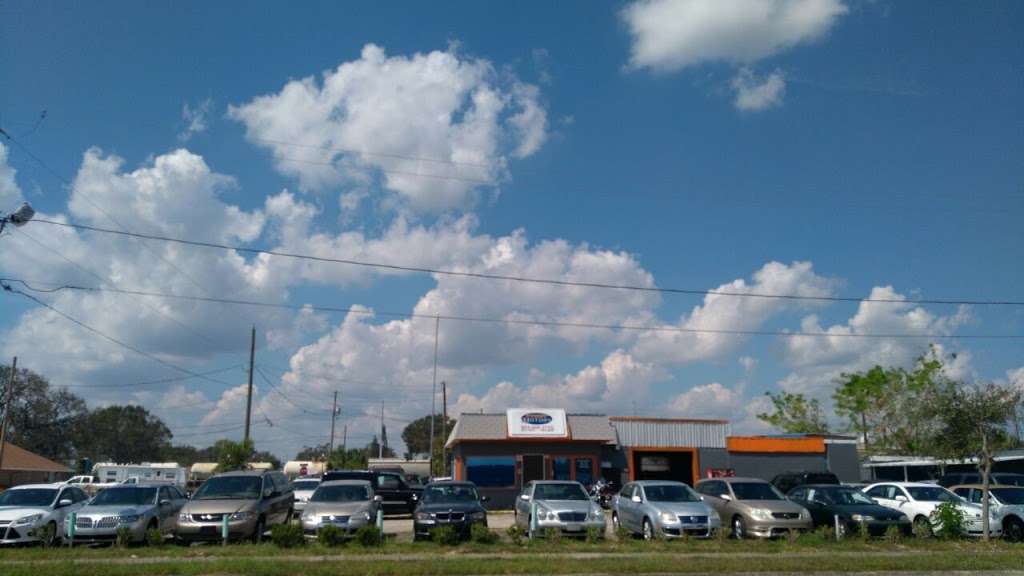 Sammy Motors | 121 1/2 N 5th St, Eagle Lake, FL 33839, USA | Phone: (863) 688-2755