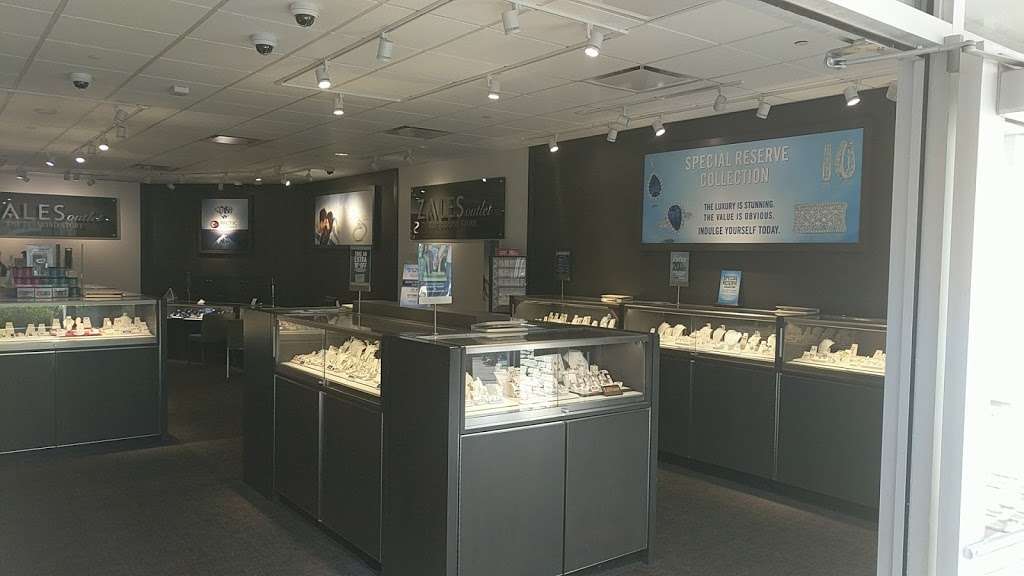 Zales Outlet | 2768 Livermore Outlets Dr, Livermore, CA 94551, USA | Phone: (925) 273-9487