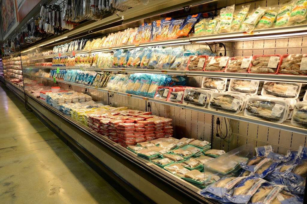 Broward Meat & Fish Grocery | 3388 FL-7, Lauderdale Lakes, FL 33319, USA | Phone: (954) 484-1952