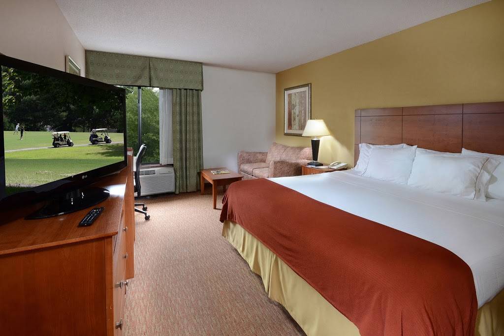 Holiday Inn Express Raleigh-Durham Airport | 1014 Airport Blvd, Morrisville, NC 27560, USA | Phone: (919) 653-2260