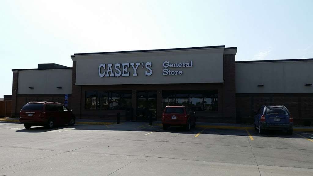 Caseys General Store | 390 N Moonlight Rd, Gardner, KS 66030, USA | Phone: (913) 884-6102