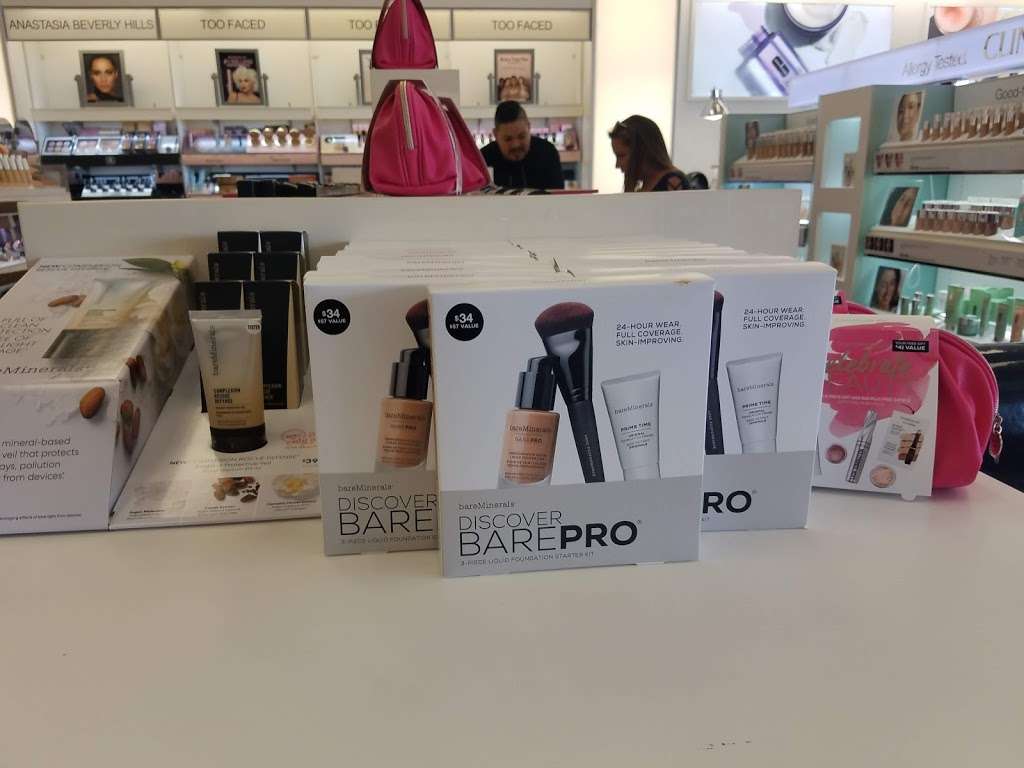 Ulta Beauty | 1927 N Campus Ave, Upland, CA 91784, USA | Phone: (909) 931-0608