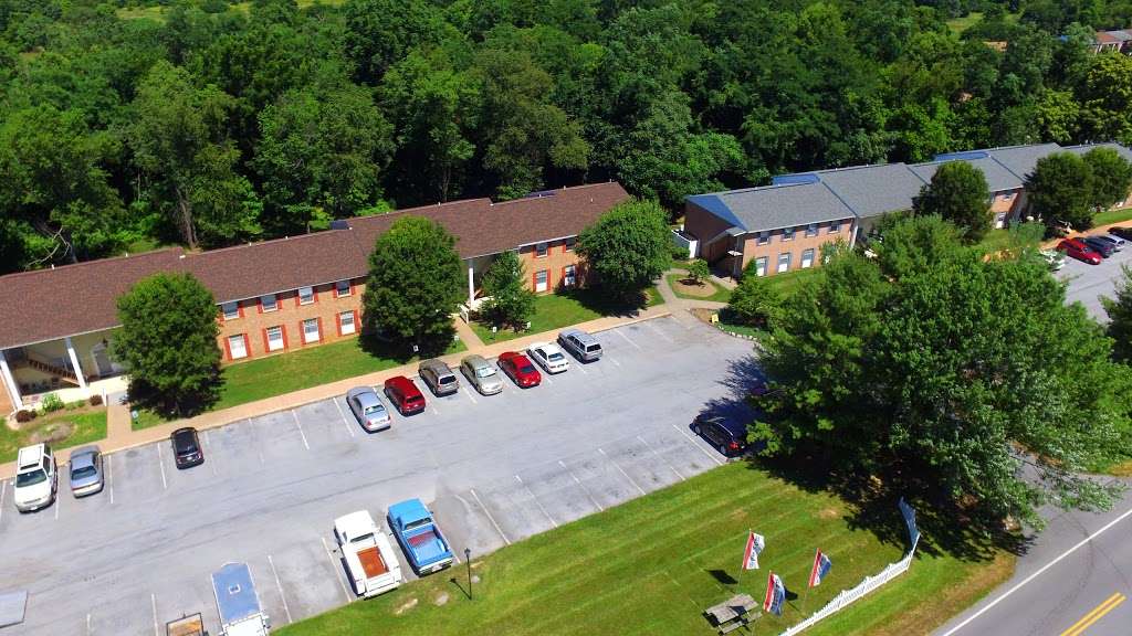 Londontowne and Robinwood Apartments | 900 Queen Annes Ct, Hagerstown, MD 21740 | Phone: (301) 791-3735