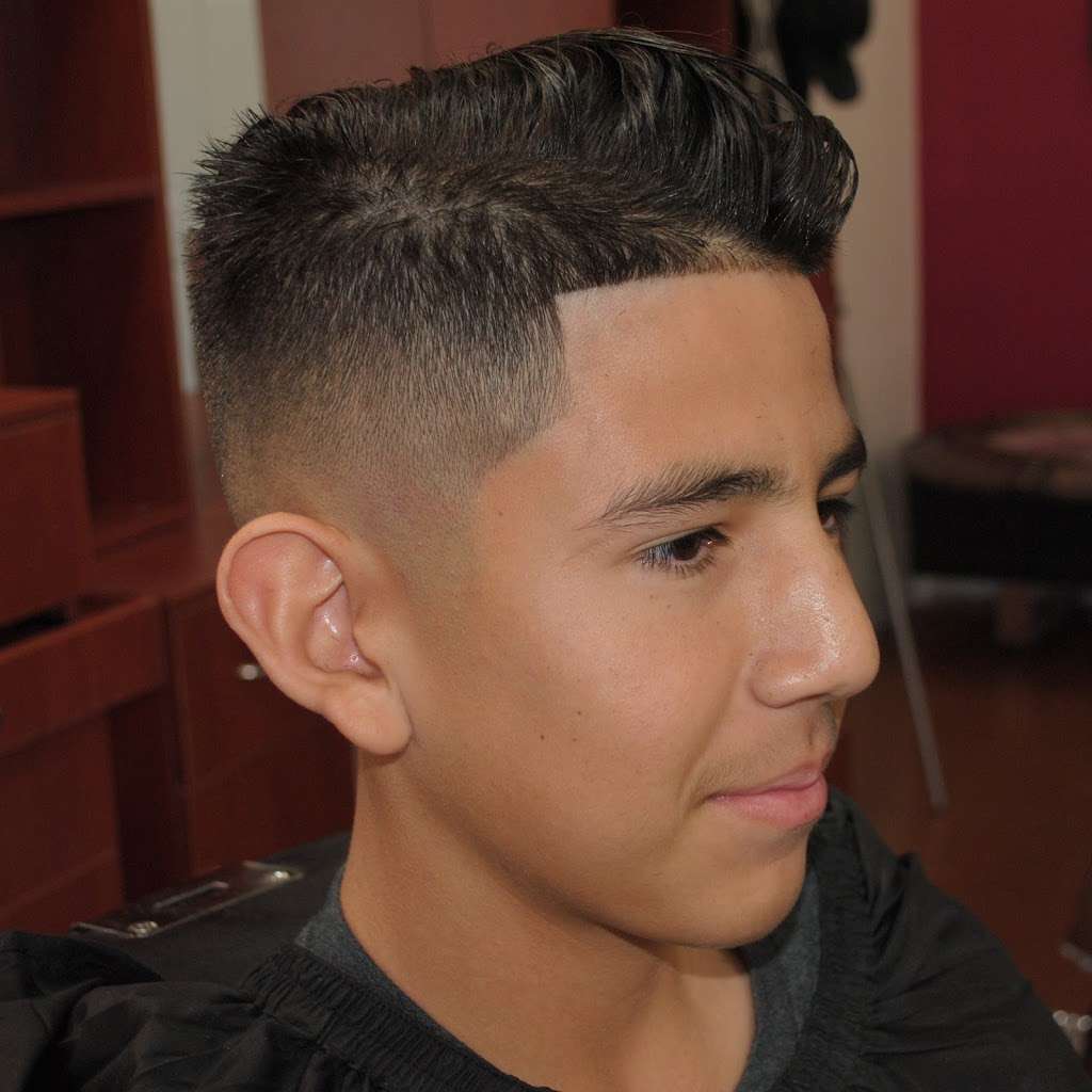 Razor Cuts Barber Shop | 8929 N Central Ave #102, Phoenix, AZ 85020, USA | Phone: (602) 870-7933