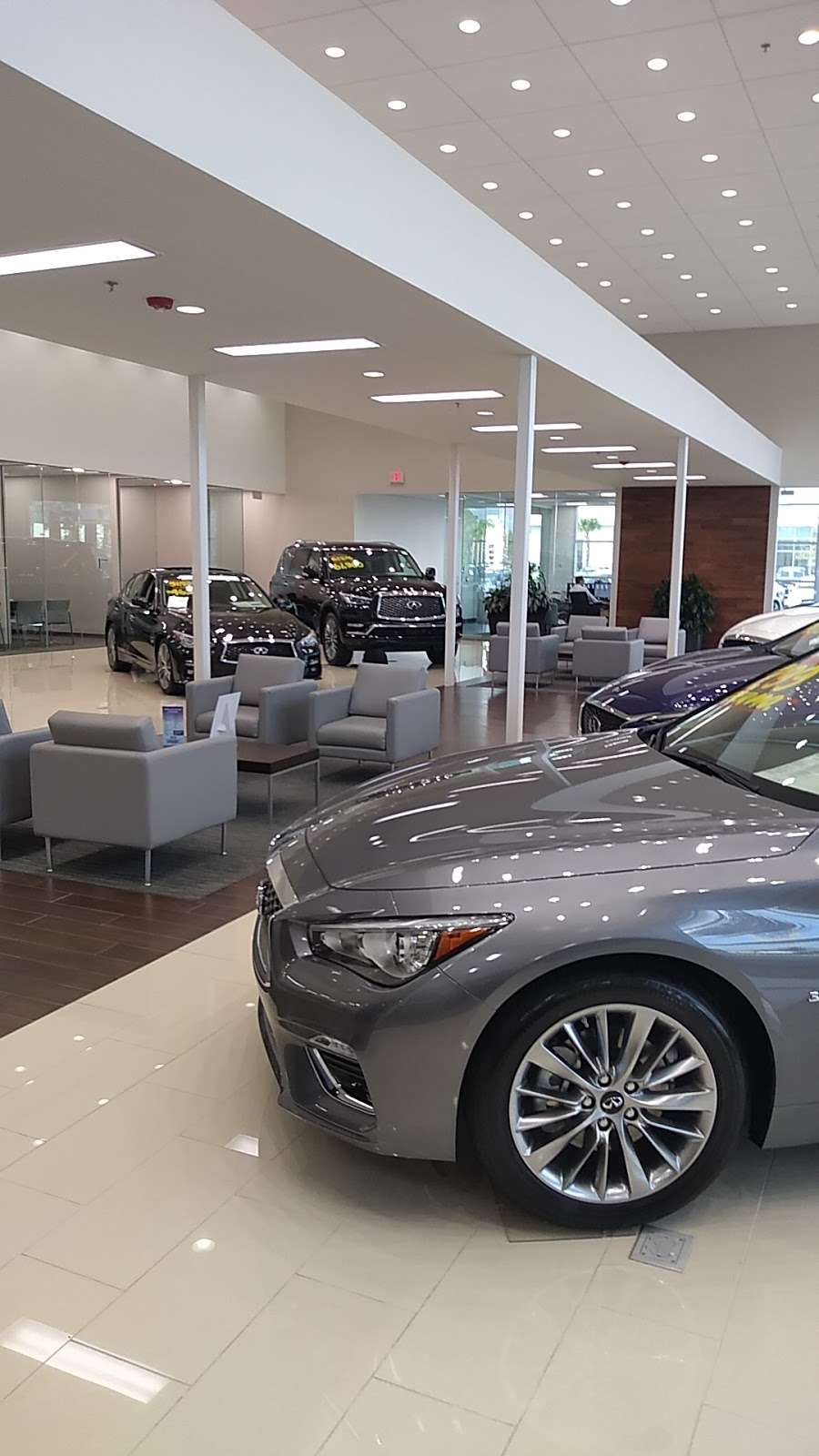 Daytona INFINITI | 980 N Tomoka Farms Rd, Daytona Beach, FL 32124, USA | Phone: (386) 366-8700