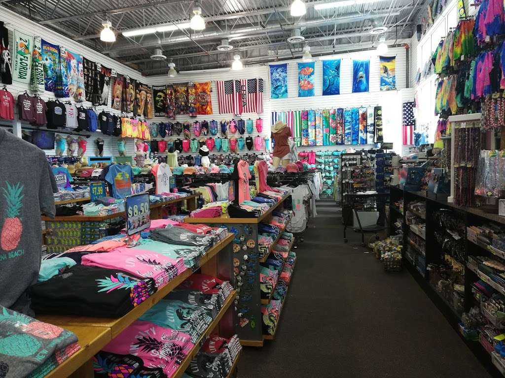 Alvins Island Tropical Department Store | 826 E 3rd Ave, New Smyrna Beach, FL 32169, USA | Phone: (386) 424-6989