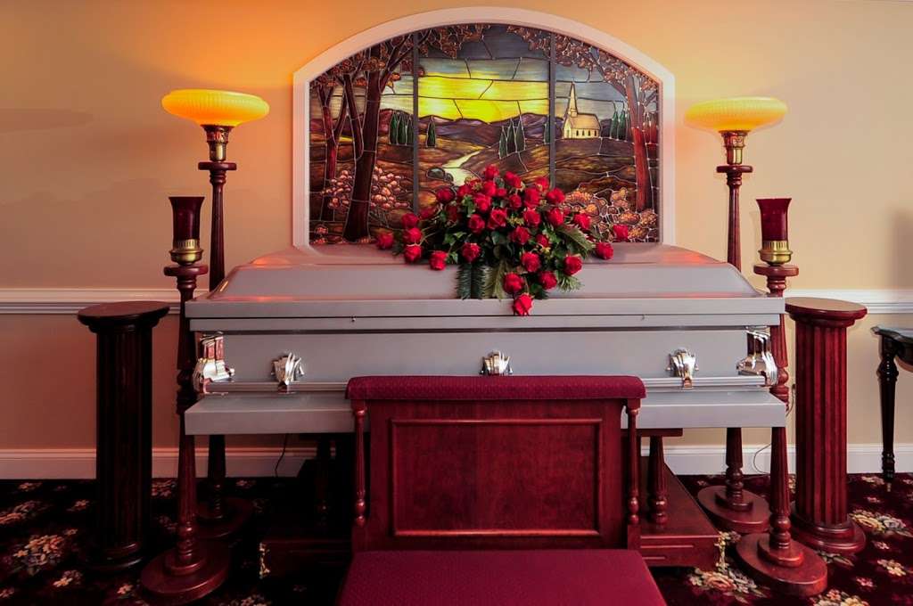 Raymond Funeral Service, PA | 5635 Washington Ave, La Plata, MD 20646 | Phone: (301) 934-2920