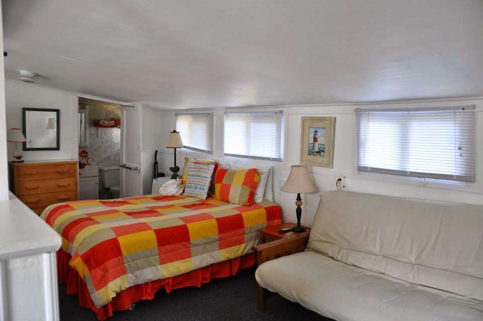 Harris Cove Cottages Bed N Boat | 8080 Bozman Neavitt Rd, St Michaels, MD 21663, USA | Phone: (410) 745-9701