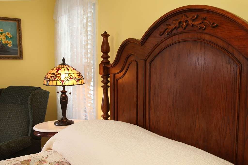 Albert Stevens Inn | 127 Myrtle Ave, Cape May, NJ 08204 | Phone: (609) 884-4717