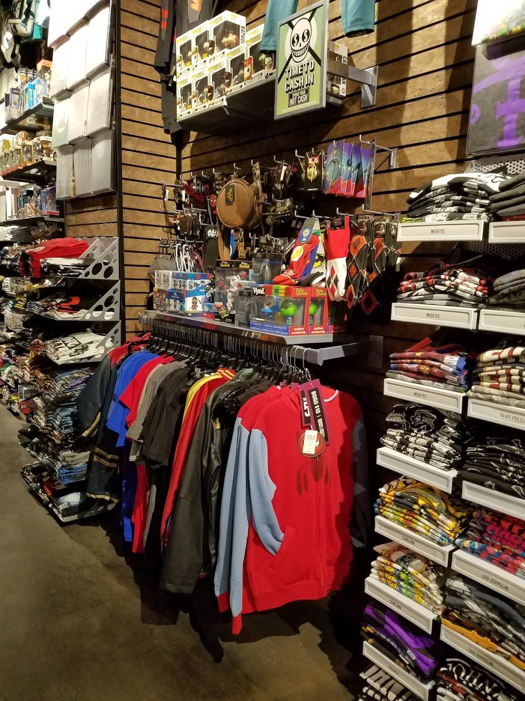 Hot Topic | 6623 Las Vegas Blvd S Unit 138, Las Vegas, NV 89119, USA | Phone: (702) 407-0495