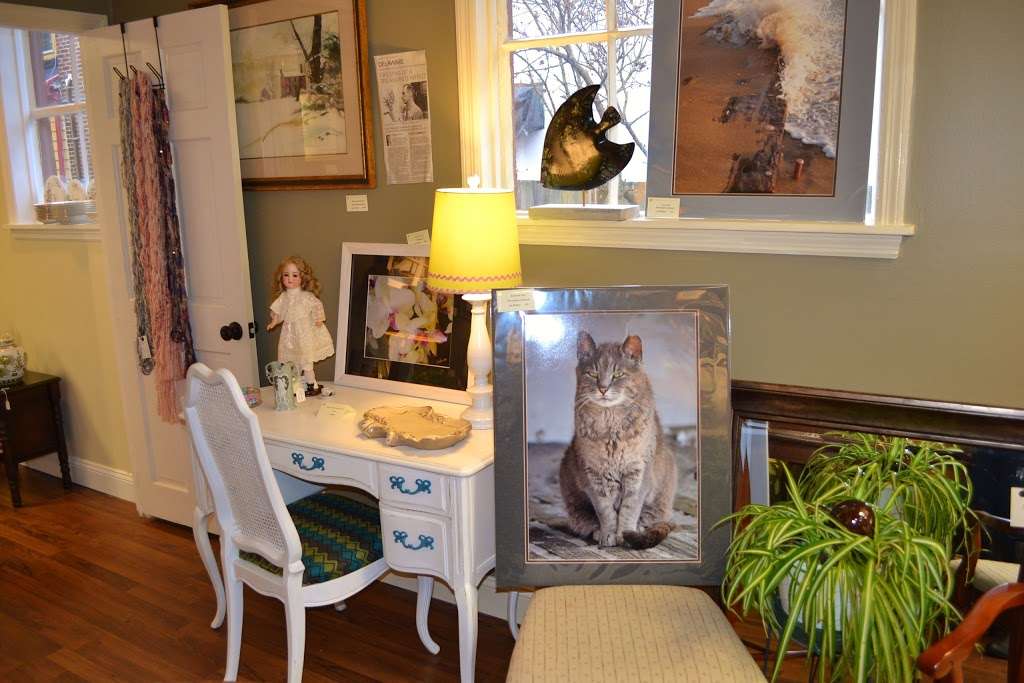 Blue Heron Gallery | 208 Delaware St, New Castle, DE 19720, USA | Phone: (302) 276-0845