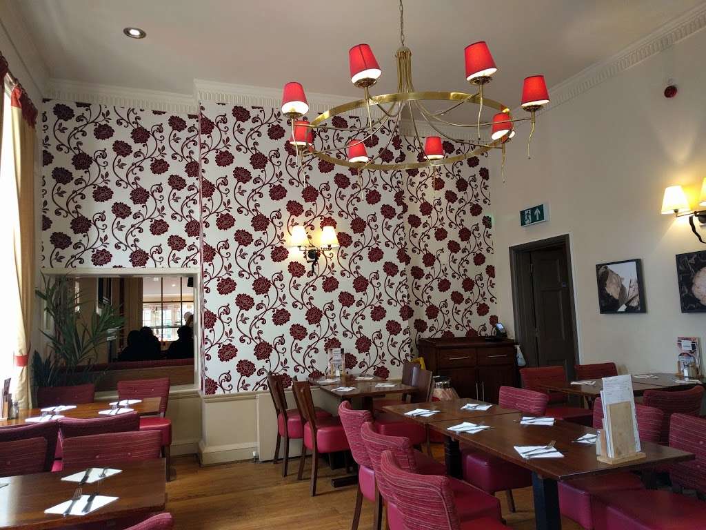 Toby Carvery Park Place | 54 Commonside W, Mitcham CR4 4HB, UK | Phone: 020 8646 0028