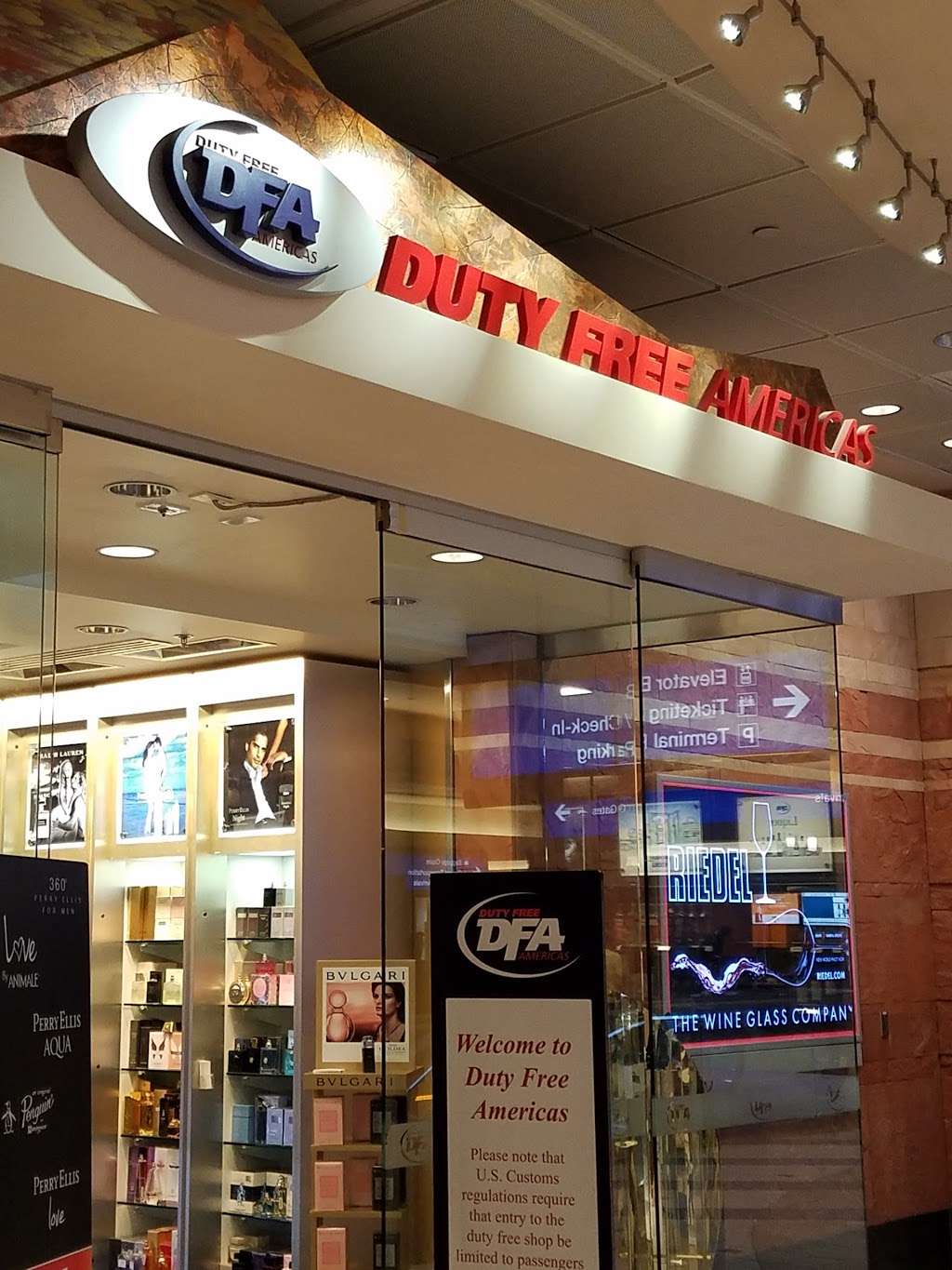 Duty Free Americas | 3800 E Sky Harbor Blvd # 4000, Phoenix, AZ 85034, USA