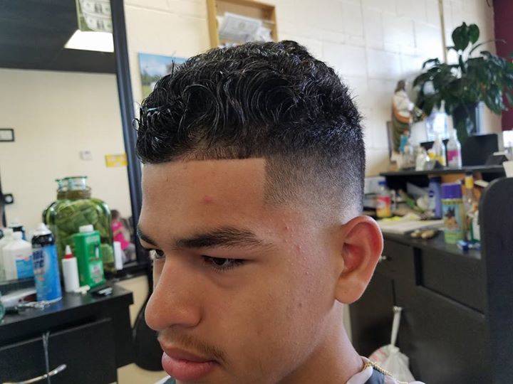 Look Salon Barber And Beauty Shop | 2246 Gus Thomasson Rd, Dallas, TX 75228, USA | Phone: (214) 274-9874