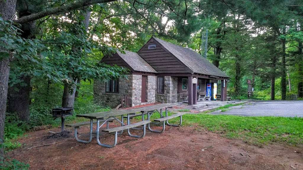 Hacklebarney Hiking Trail | 119 Hacklebarney Rd, Long Valley, NJ 07853 | Phone: (908) 638-8572