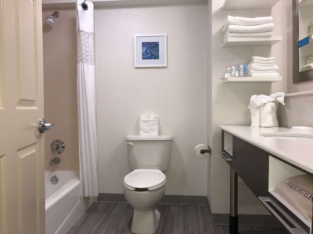 Hampton Inn Daytona Shores-Oceanfront | 3135 S Atlantic Ave, Daytona Beach Shores, FL 32118, USA | Phone: (386) 767-8533 Hampton Inn Daytona Shores-Oceanfront | 3135 S Atlantic Ave, Daytona Beach Shores, FL 32118, USA | Phone: (386) 767-8533