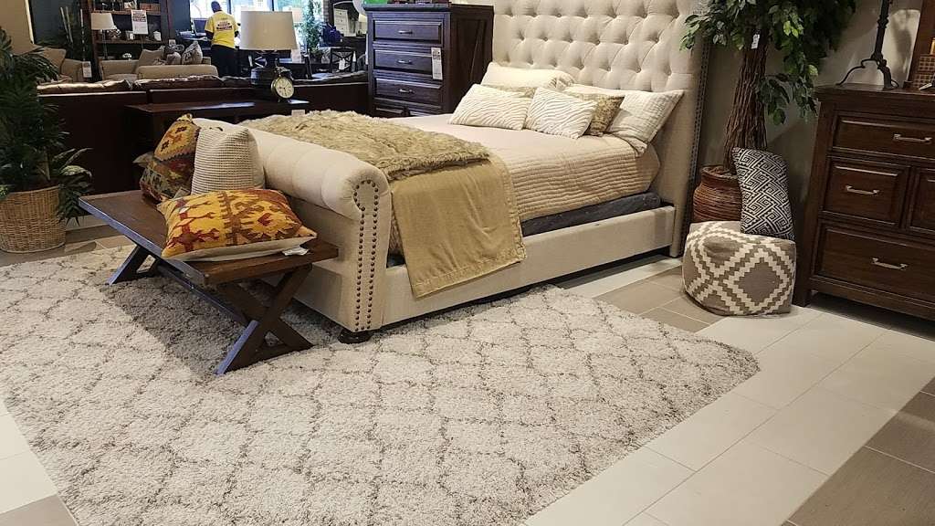 Ashley HomeStore | 6610 Baltimore National Pike, Catonsville, MD 21228, USA | Phone: (410) 788-7779