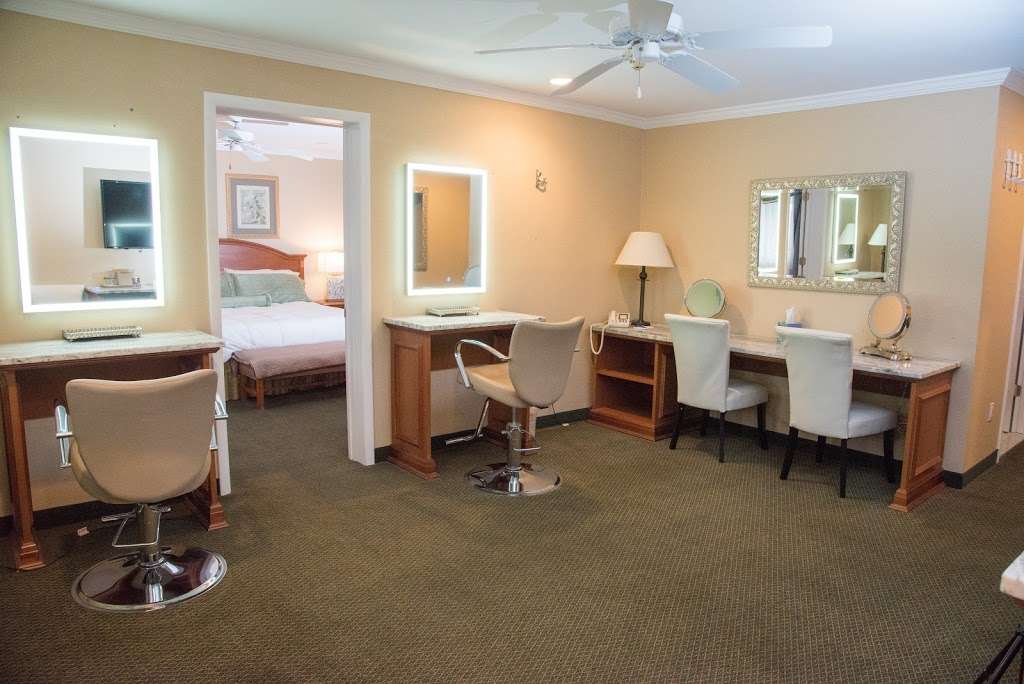 The Crystal Point Inn | 2000, 3900 River Rd, Point Pleasant, NJ 08742 | Phone: (732) 899-3444