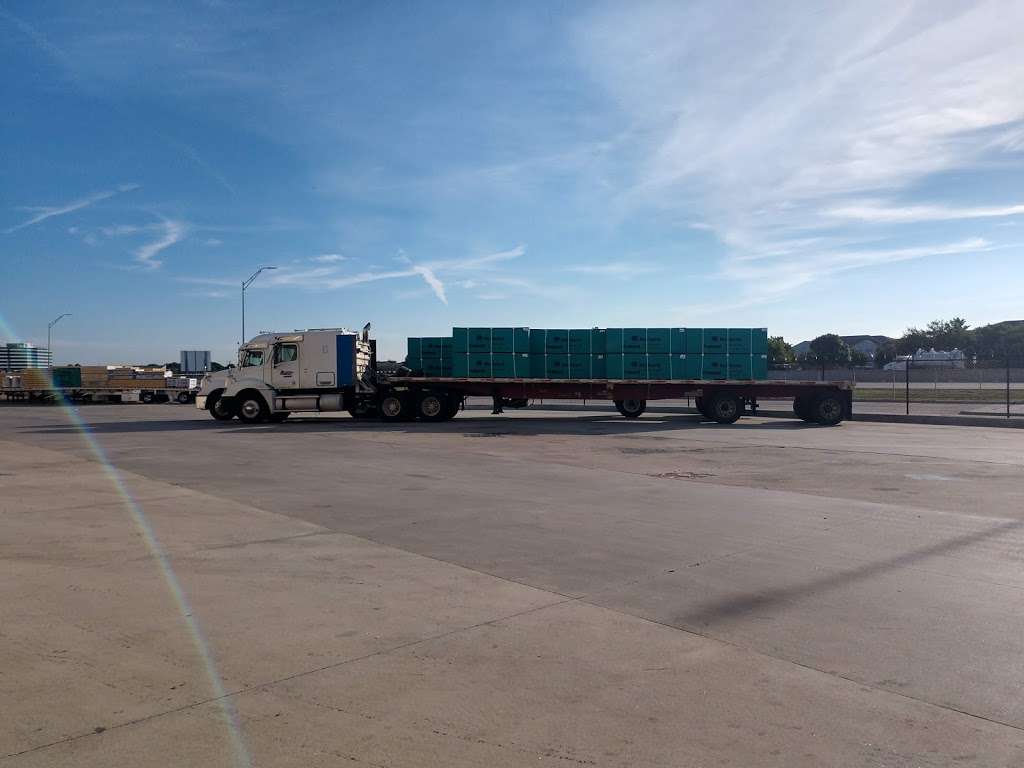 Distribution Center- home depot | 1102 State Hwy 161, Grand Prairie, TX 75051, USA | Phone: (972) 264-2741
