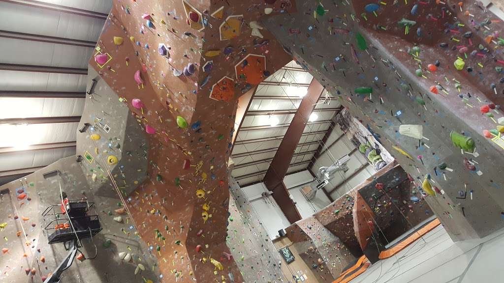 Vertical Rock Indoor Climbing Center | 10225 Nokesville Rd, Manassas, VA 20110, USA | Phone: (855) 822-5462