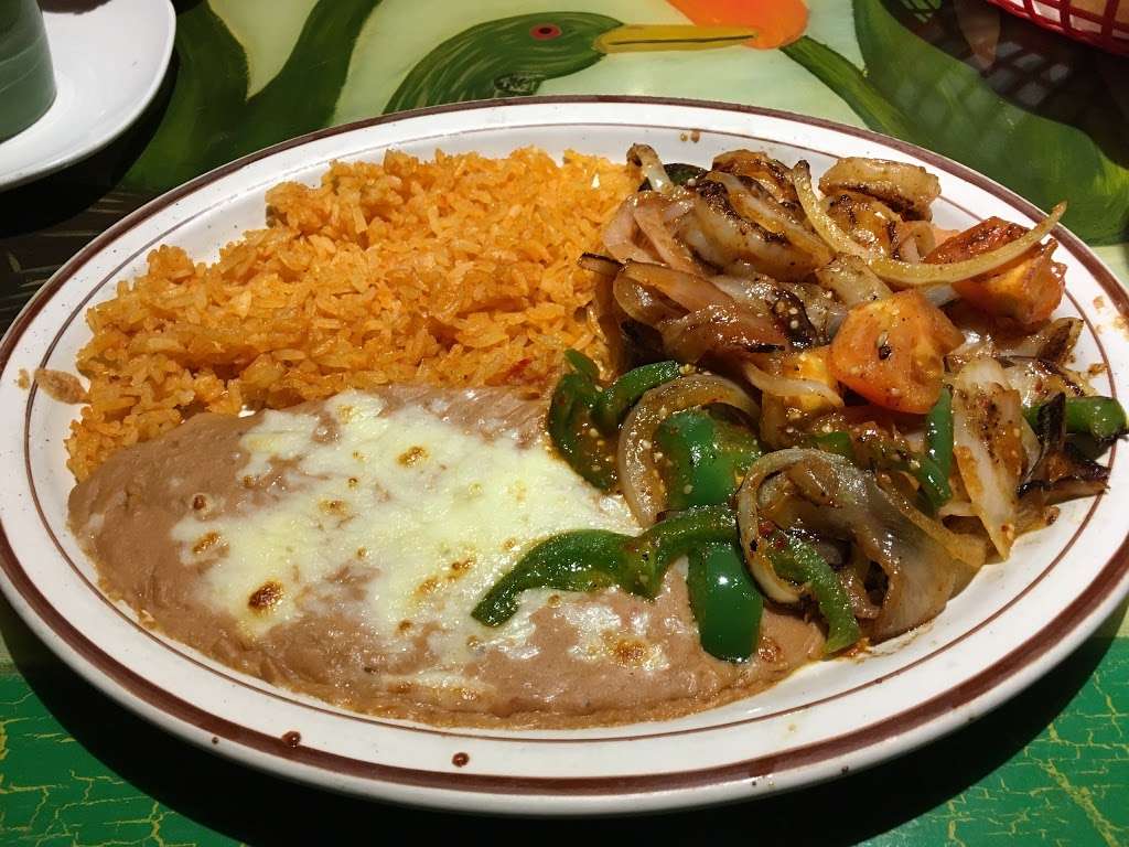 Mi Degollado Mexican Restaurant | 92 Somerset Blvd, Charles Town, WV 25414, USA | Phone: (304) 725-0333