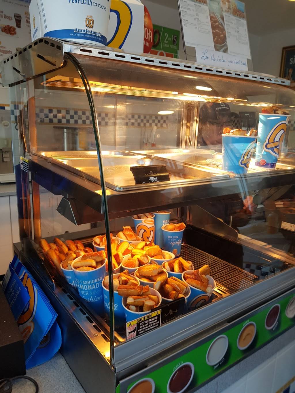 Auntie Annes | 7642 W Reno Ave Suite D - 482, Oklahoma City, OK 73128, USA | Phone: (405) 896-0869