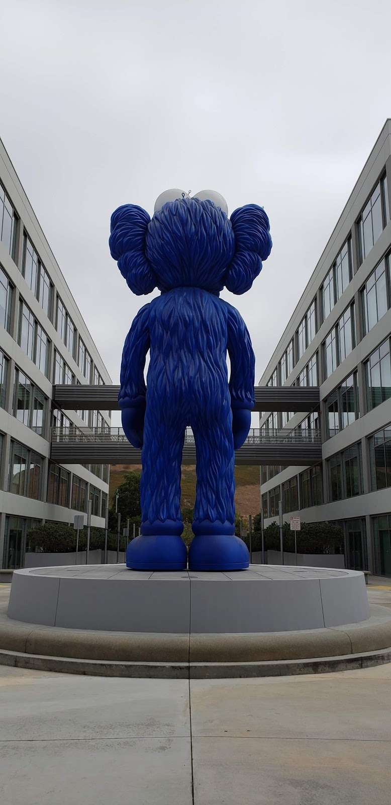 KAWS BFF Statue | 4211010097, Los Angeles, CA 90094, USA