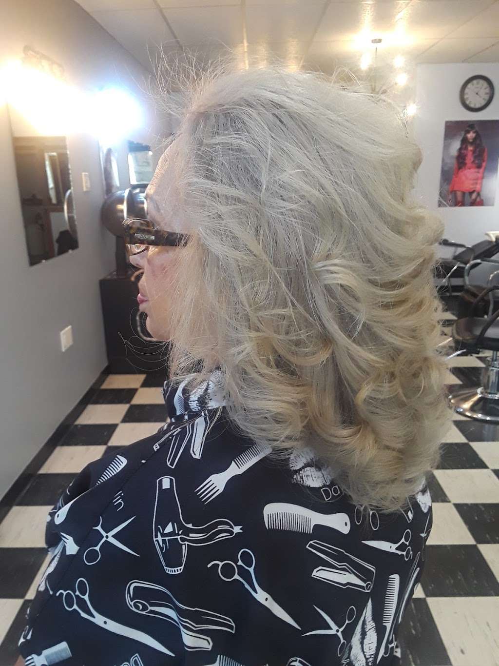 Hair By Jesse with Mary. | ste.103 24551, TX-494 Loop, Kingwood, TX 77339, USA | Phone: (281) 662-6335