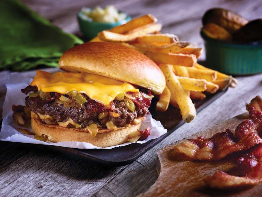 Applebees Grill + Bar | 6211 US-6, Portage, IN 46368, USA | Phone: (219) 762-3243